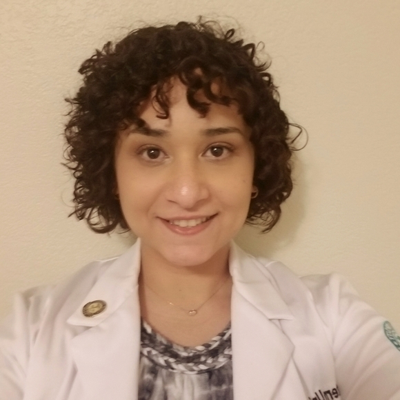 Meet your Posher, Jennifer - Picture 2 of 2